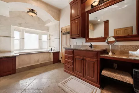 Bath - 3838 Foxglove, Fallbrook, CA 92028 photo 5 of 10