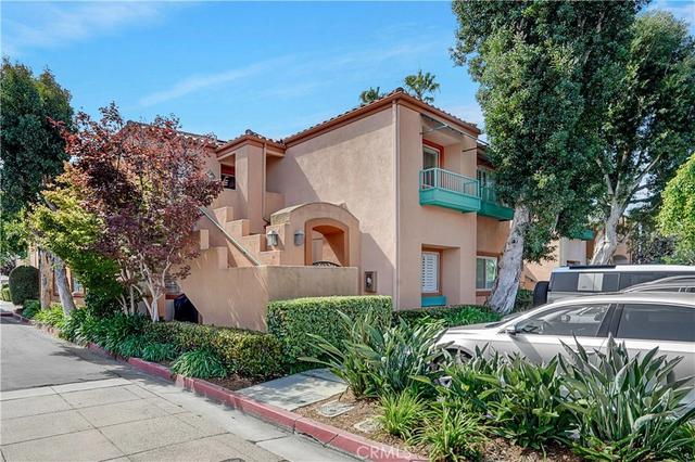 366 Villa Pt, Newport Beach, CA 92660