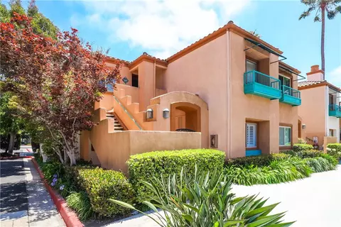 366 Villa Pt, Newport Beach, CA 92660