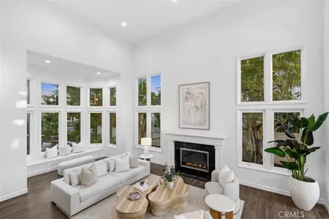 Living - 21 Chester, Irvine, CA 92603 photo 6 of 11