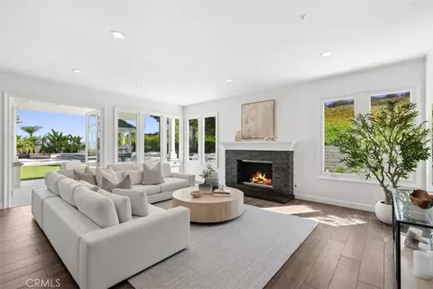 Living - 21 Chester, Irvine, CA 92603 photo 11 of 11
