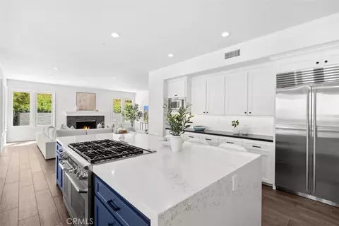Kitchen - 21 Chester, Irvine, CA 92603 photo 3 of 4