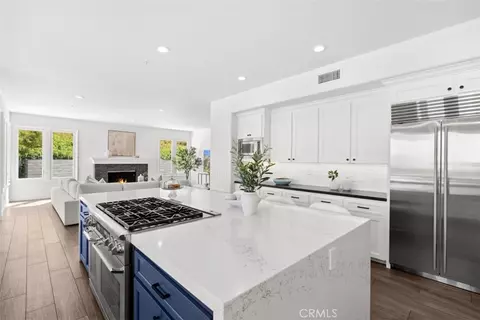 Kitchen - 21 Chester, Irvine, CA 92603 photo 3 of 4