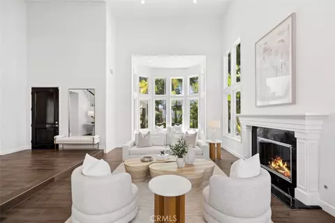 Living - 21 Chester, Irvine, CA 92603 photo 8 of 11