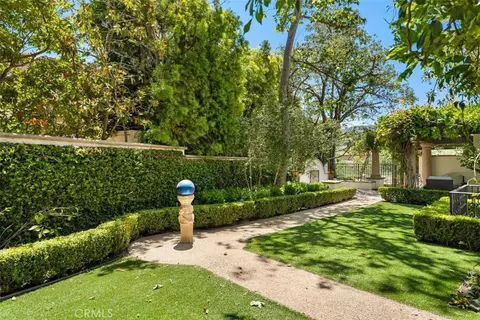 Exterior - 31 Black Hawk, Irvine, CA 92603 photo 12 of 15