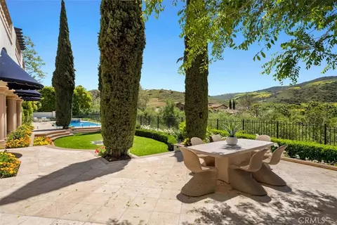 Exterior - 31 Black Hawk, Irvine, CA 92603 photo 8 of 15