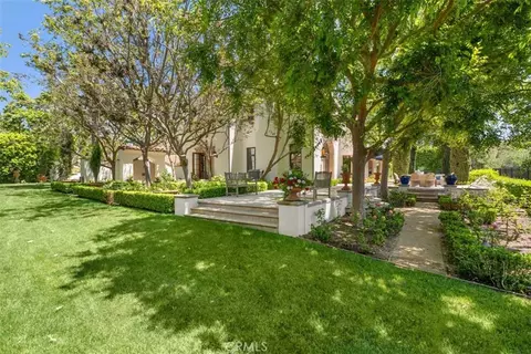 Exterior - 31 Black Hawk, Irvine, CA 92603 photo 9 of 15