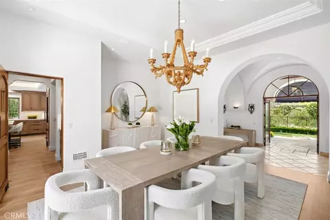 Dining - 31 Black Hawk, Irvine, CA 92603 photo 4 of 4