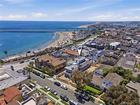 209 Narcissus Ave, Corona Del Mar, CA 92625