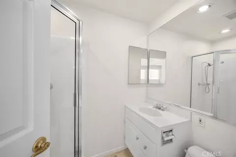 Bath - 1068 E 9th St, Upland, CA 91786 photo 2 of 3