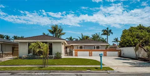 22072 Surfrider Ln, Huntington Beach, CA 92646
