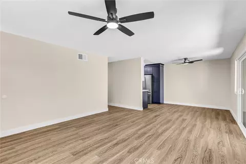 Living - 1940 Park Dl, Encinitas, CA 92024 photo 5 of 6