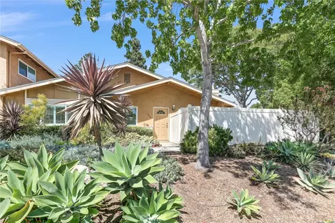 Exterior - 1940 Park Dl, Encinitas, CA 92024 photo 6 of 6