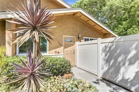Exterior - 1940 Park Dl, Encinitas, CA 92024 photo 2 of 6
