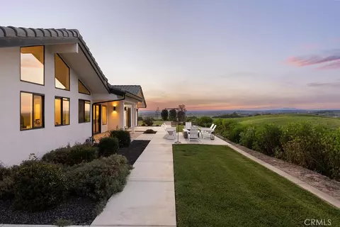 Exterior - 35 Wellsona Rd, Paso Robles, CA 93446 photo 5 of 11