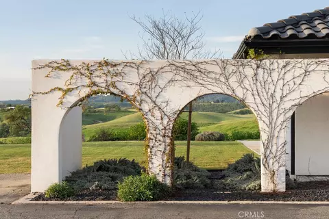Exterior - 35 Wellsona Rd, Paso Robles, CA 93446 photo 1 of 11