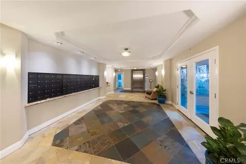 Entry Way - 1500 E Ocean Blvd #206, Long Beach, CA 90802 photo 3 of 3