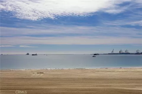 View/Area - 1500 E Ocean Blvd #206, Long Beach, CA 90802 photo 3 of 12