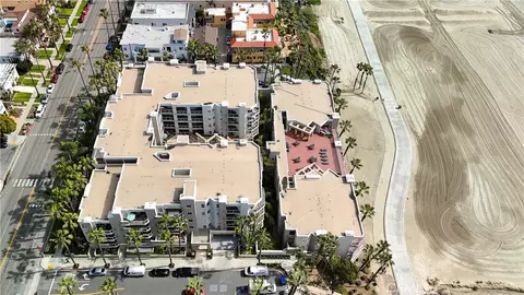 View/Area - 1500 E Ocean Blvd #206, Long Beach, CA 90802 photo 4 of 11