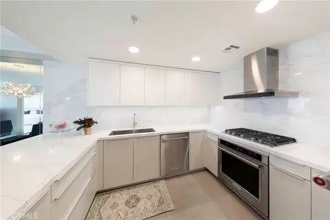 Kitchen - 1500 E Ocean Blvd #206, Long Beach, CA 90802 photo 3 of 3