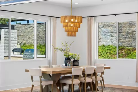 Dining - 18411 Boulder Blf, Silverado, CA 92676 photo 1 of 2