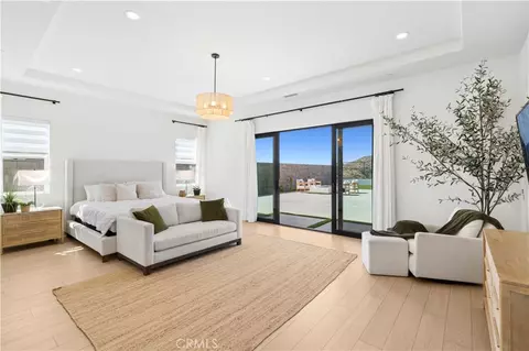 Bedroom - 18411 Boulder Blf, Silverado, CA 92676 photo 1 of 5