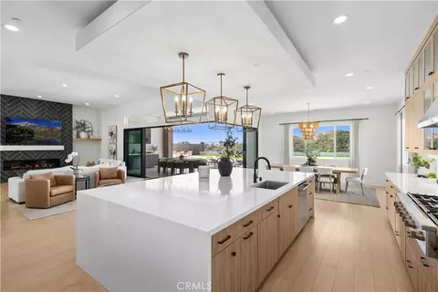 Kitchen - 18411 Boulder Blf, Silverado, CA 92676 photo 4 of 4