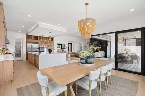Dining - 18411 Boulder Blf, Silverado, CA 92676 photo 2 of 2