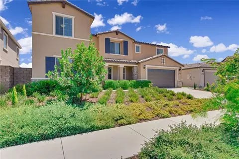 Exterior - 12789 Mendocino Rdg, Riverside, CA 92503 photo 2 of 10