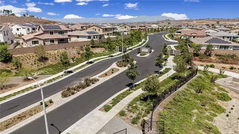 View/Area - 12789 Mendocino Rdg, Riverside, CA 92503 photo 10 of 13