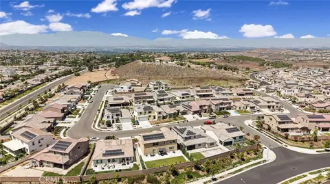 View/Area - 12789 Mendocino Rdg, Riverside, CA 92503 photo 9 of 13