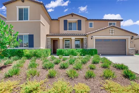 Exterior - 12789 Mendocino Rdg, Riverside, CA 92503 photo 3 of 10