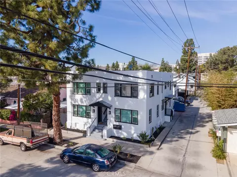 415 W W Pne, Santa Ana, CA 92701