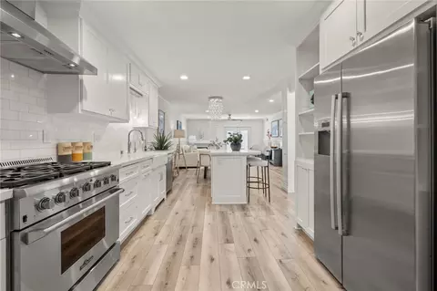 2332 Vista Huerta, Newport Beach, CA 92660