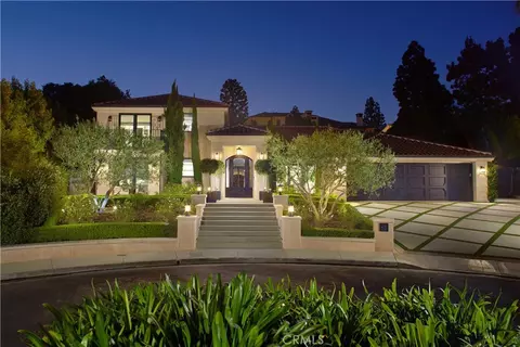 4 Inverness Ln, Newport Beach, CA 92660