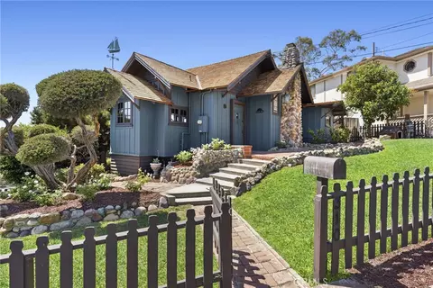 310 Hawthorne Rd, Laguna Beach, CA 92651