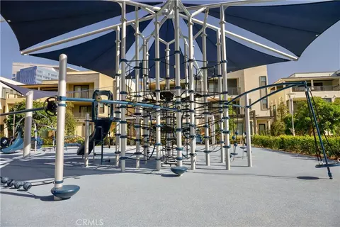 Exterior - 21 Gramercy, Irvine, CA 92612 photo 8 of 9