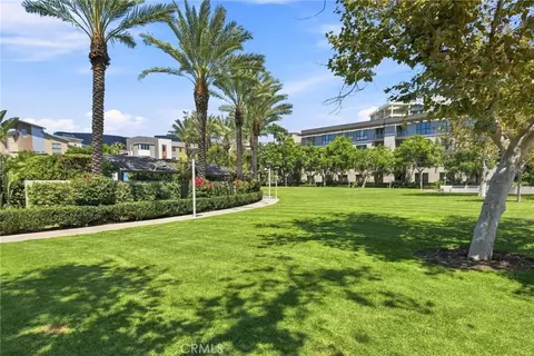 Exterior - 21 Gramercy, Irvine, CA 92612 photo 8 of 10