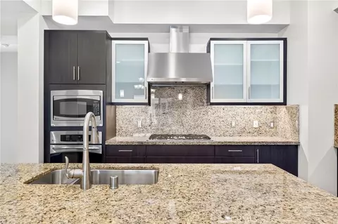 Kitchen - 21 Gramercy, Irvine, CA 92612 photo 3 of 4