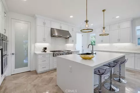 Kitchen - 162 Bowery, Irvine, CA 92612 photo 1 of 6