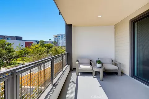 Exterior - 162 Bowery, Irvine, CA 92612 photo 4 of 13