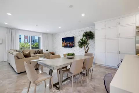 Dining - 162 Bowery, Irvine, CA 92612 photo 4 of 5