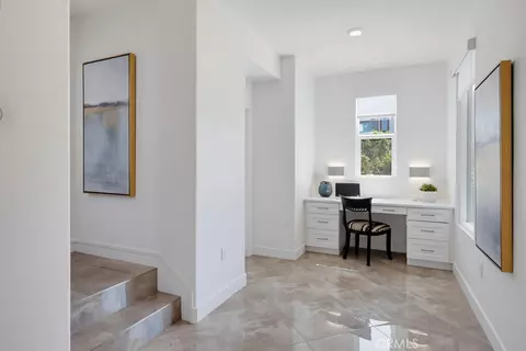 Entry Way - 162 Bowery, Irvine, CA 92612 photo 5 of 7