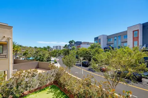 Exterior - 162 Bowery, Irvine, CA 92612 photo 6 of 13