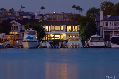 2572 Bayshore Dr, Newport Beach, CA 92663