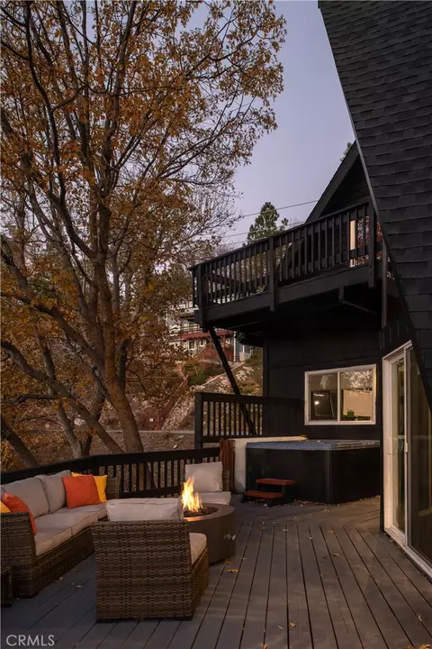 Exterior - 27555 N Bay, Lake Arrowhead, CA 92352 photo 3 of 11