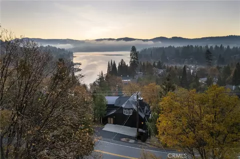 View/Area - 27555 N Bay, Lake Arrowhead, CA 92352 photo 2 of 2