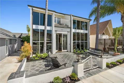 324 Prospect St, Newport Beach, CA 92663