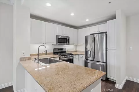 2147 Watermarke Pl, Irvine, CA 92612