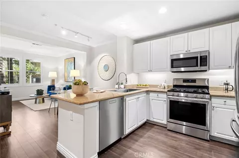2147 Watermarke Pl, Irvine, CA 92612